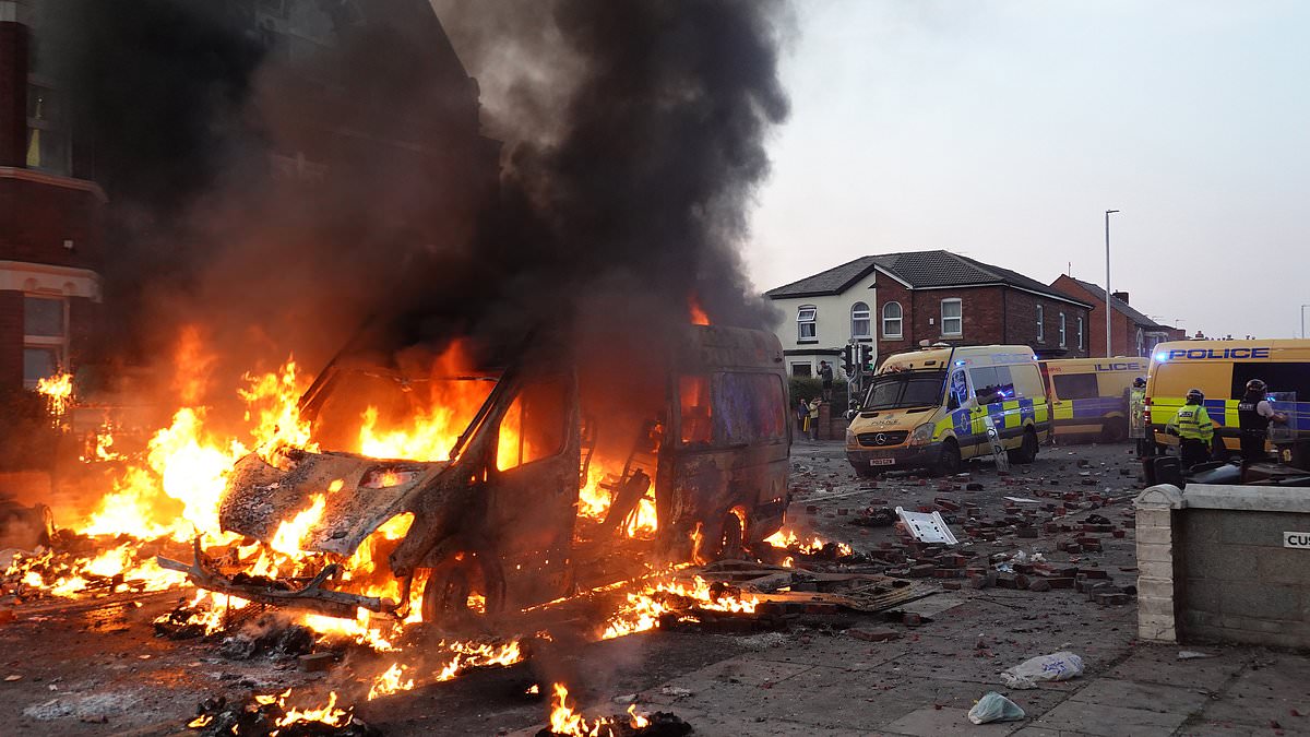 taylor-alert-–-police-were-too-slow-to-counter-the-fake-news-that-fuelled-southport-riots,-report-by-top-officer-finds
