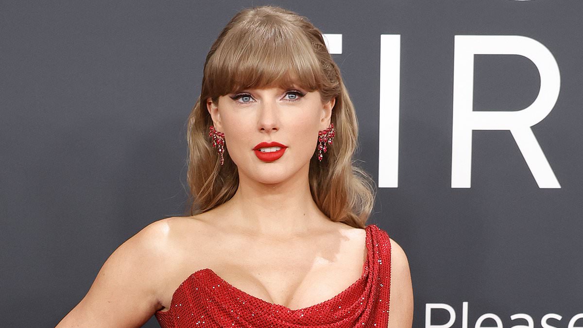 taylor-alert-–-taylor-swift-fans-think-she-is-up-to-something-thanks-to-her-new-easter-eggs…-and-it-involves-jennifer-lopez