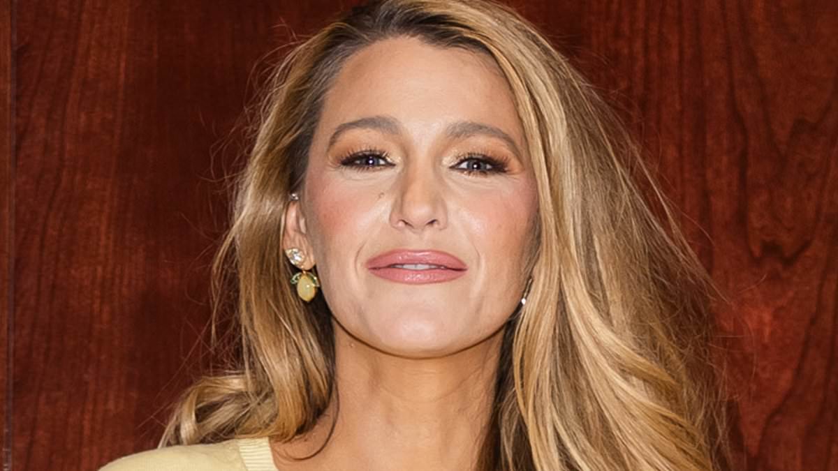 taylor-alert-–-blake-lively-shares-cringey-post-about-famous-couple-friends-after-taylor-swift-and-travis-kelce-iced-her-out