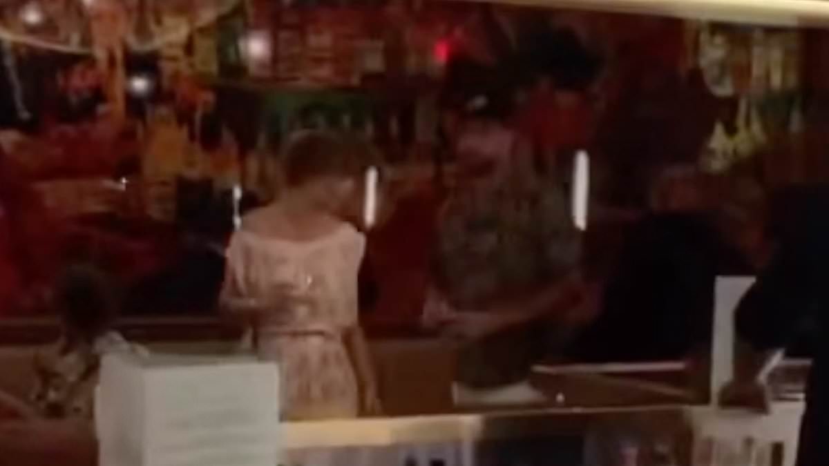 taylor-alert-–-taylor-swift’s-face-says-it-all-as-she-has-cozy-dinner-with-boyfriend-travis-kelce-after-blake-lively-subpoena-twist