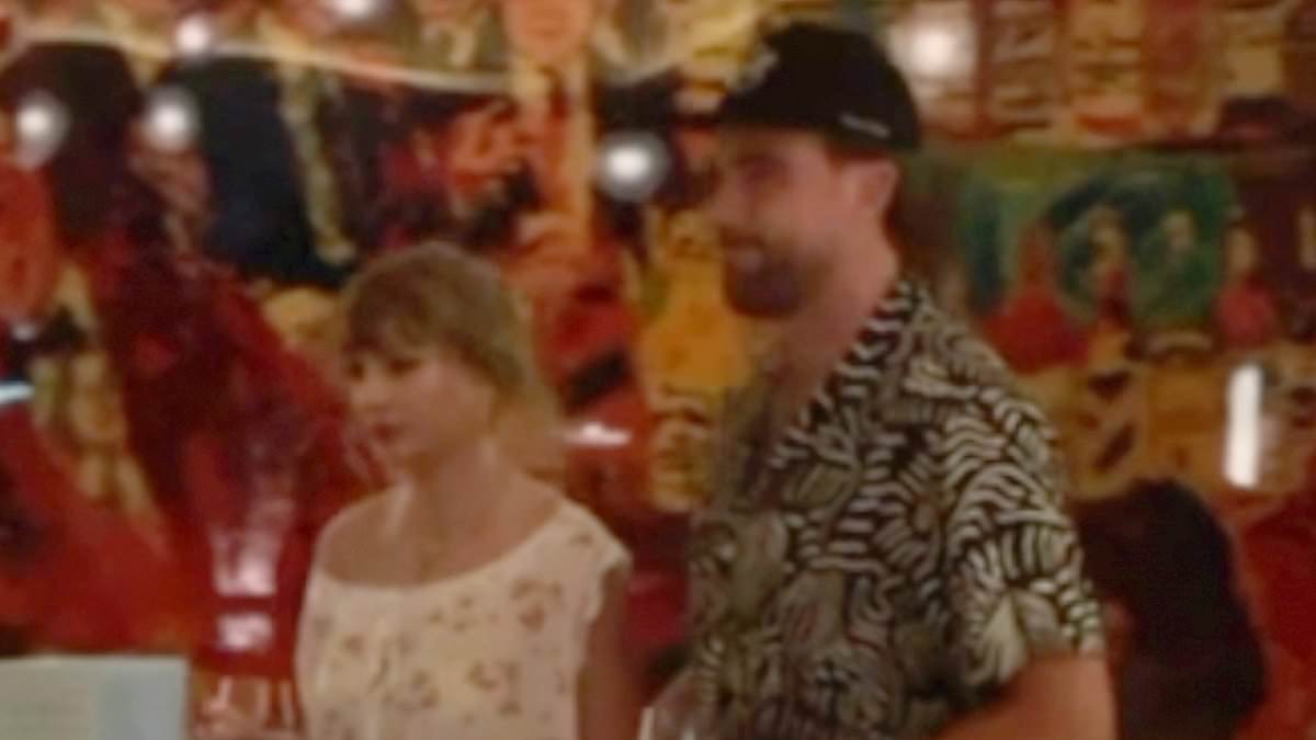 taylor-alert-–-taylor-swift-fans-spot-‘telling-sign’-in-her-appearance-that-hints-at-state-of-relationship-with-travis-kelce