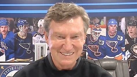 taylor-alert-–-fury-as-jason-and-travis-kelce-host-trump-fan-wayne-gretzky-on-new-heights-after-president’s-attack-on-taylor-swift