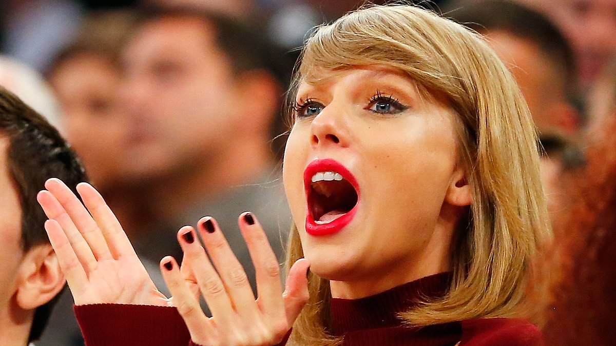 taylor-alert-–-taylor-swift-fans-slam-‘sick’-double-standard-over-timothee-chalamet-attending-knicks-playoff-games