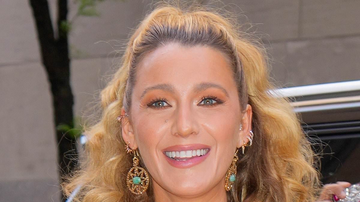 taylor-alert-–-fans-spot-member-of-blake-lively’s-inner-circle-on-dinner-date-with-taylor-swift-and-dakota-johnson