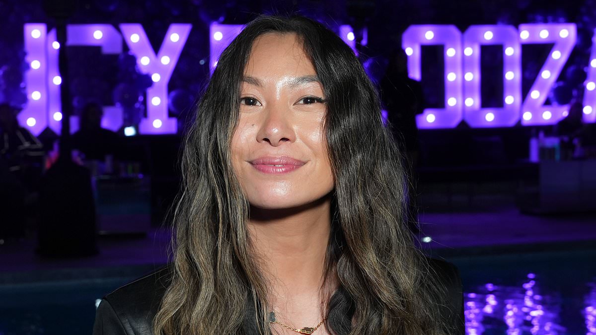 taylor-alert-–-meet-lucy-guo:-the-youngest-self-made-woman-billionaire-in-the-world-who-has-officially-dethroned-taylor-swift
